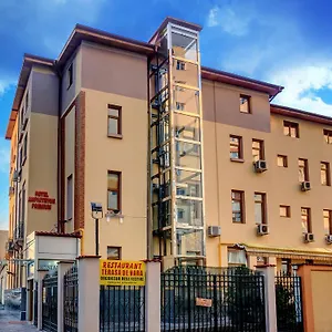 Amphitryon *** Bucharest